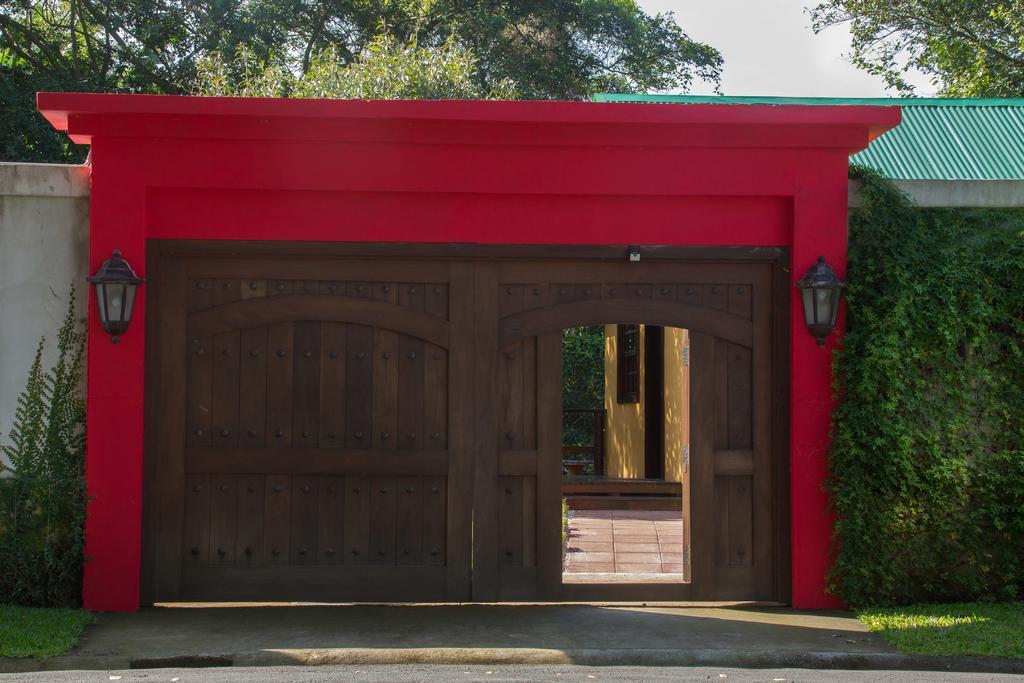 Airport Rio Segundo Studio Bed & Breakfast Alajuela Exterior photo